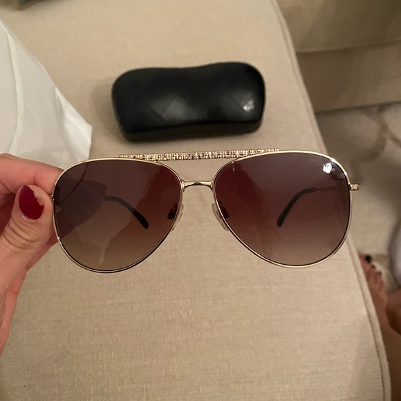 Chanel sunglasses - Picture 4 of 4